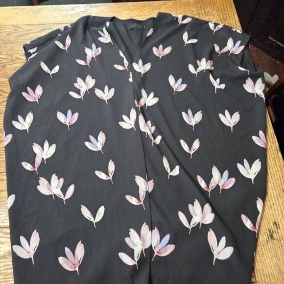 Hatch The Slouch Dress in Wild Tulip Size P - Picture 2 of 4